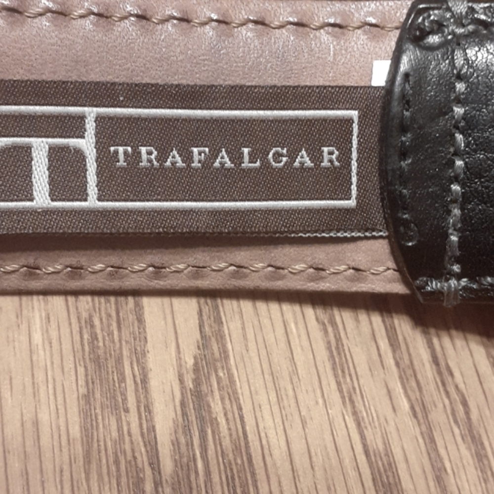 Trafalgar Men's Black leather belt. EUC' Sz.40. Bonus Leyva brown leather belt. - Picture 6 of 7